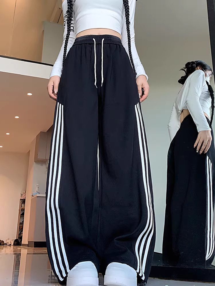 Quần thể thao màu đỏ dành cho nữ, mùa xuân thu, quần ba sọc, dáng rộng, phong cách BF, quần đi bộ thông thường, quần ống rộng, quần thể thao mặc hai chiều.