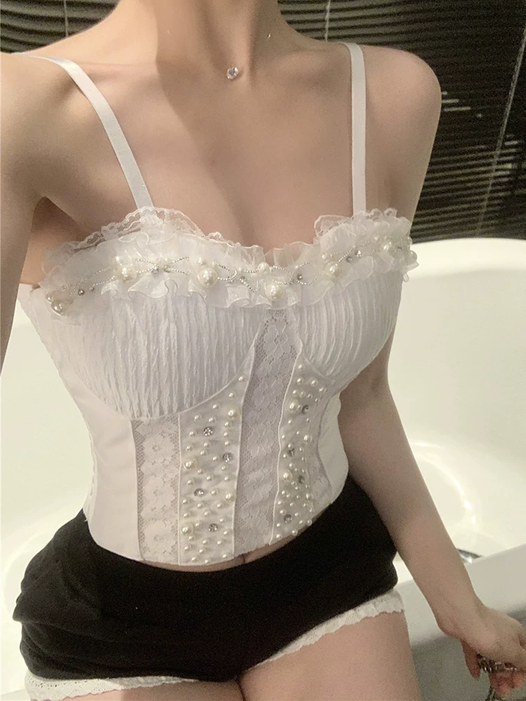 Áo yếm trắng dành cho nữ, phong cách mới mùa hè, áo kiểu thuần khiết và gợi cảm có viền ren và đệm ngực bằng ngọc trai.