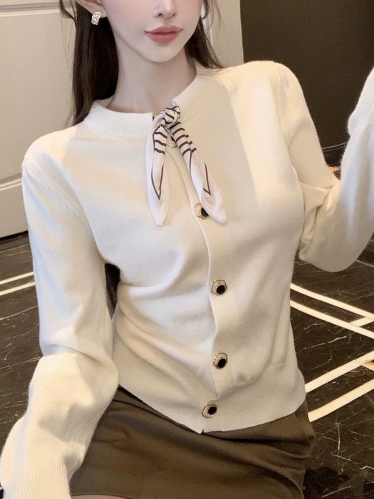 Áo len dệt kim cardigan dành cho nữ, mùa xuân, mùa thu và mùa đông, áo len màu trắng nhạt, áo sơ mi dài tay dành cho nữ, nhẹ nhàng và tinh tế, phong cách độc đáo, áo độc đáo.