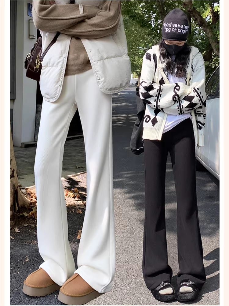 Quần ống loe dệt kim vải nhung trắng dành cho nữ, mùa thu đông, hơi loe, dáng cao, cực dài, lót lông cừu, dày dặn, quần dệt kim thông thường.