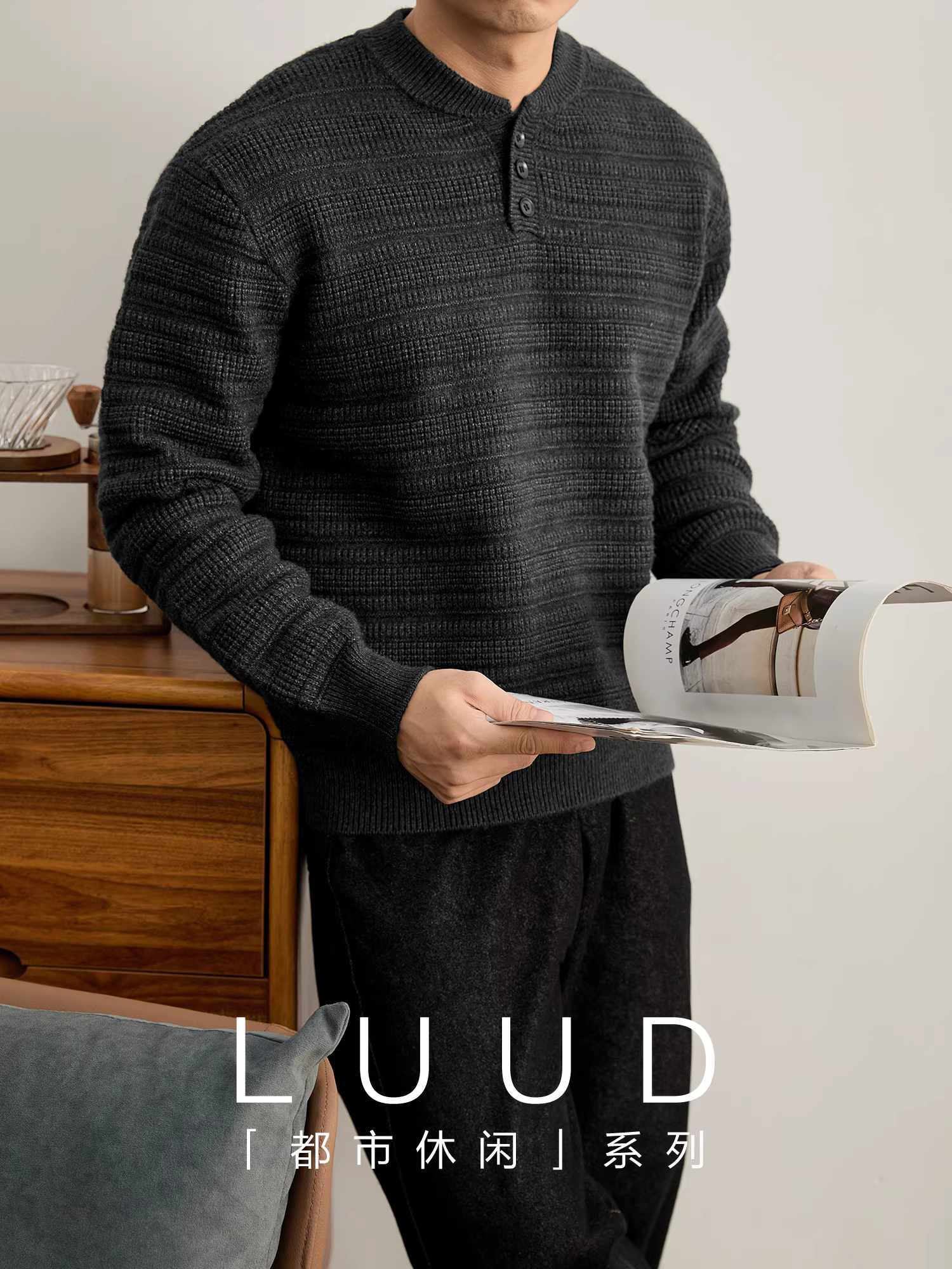 Áo len nam LUUD cao cấp 850g, chất liệu dệt jacquard, cổ henley, dày dặn, giữ ấm mùa đông, màu trơn