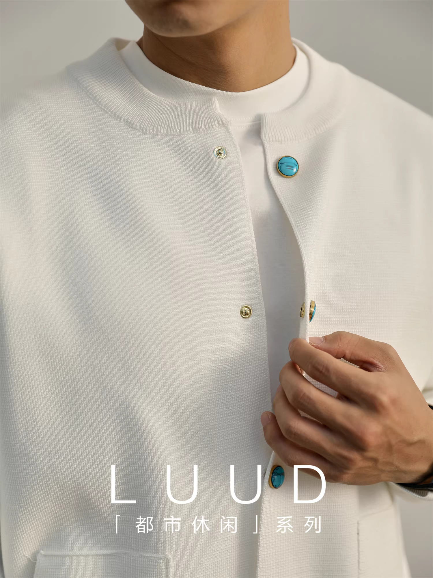 Ưu đãi đặc biệt: Áo len dệt kim phong cách sang trọng nhẹ nhàng dành cho nam, cổ Henry Cleanfit, áo khoác cài nút cao cấp.