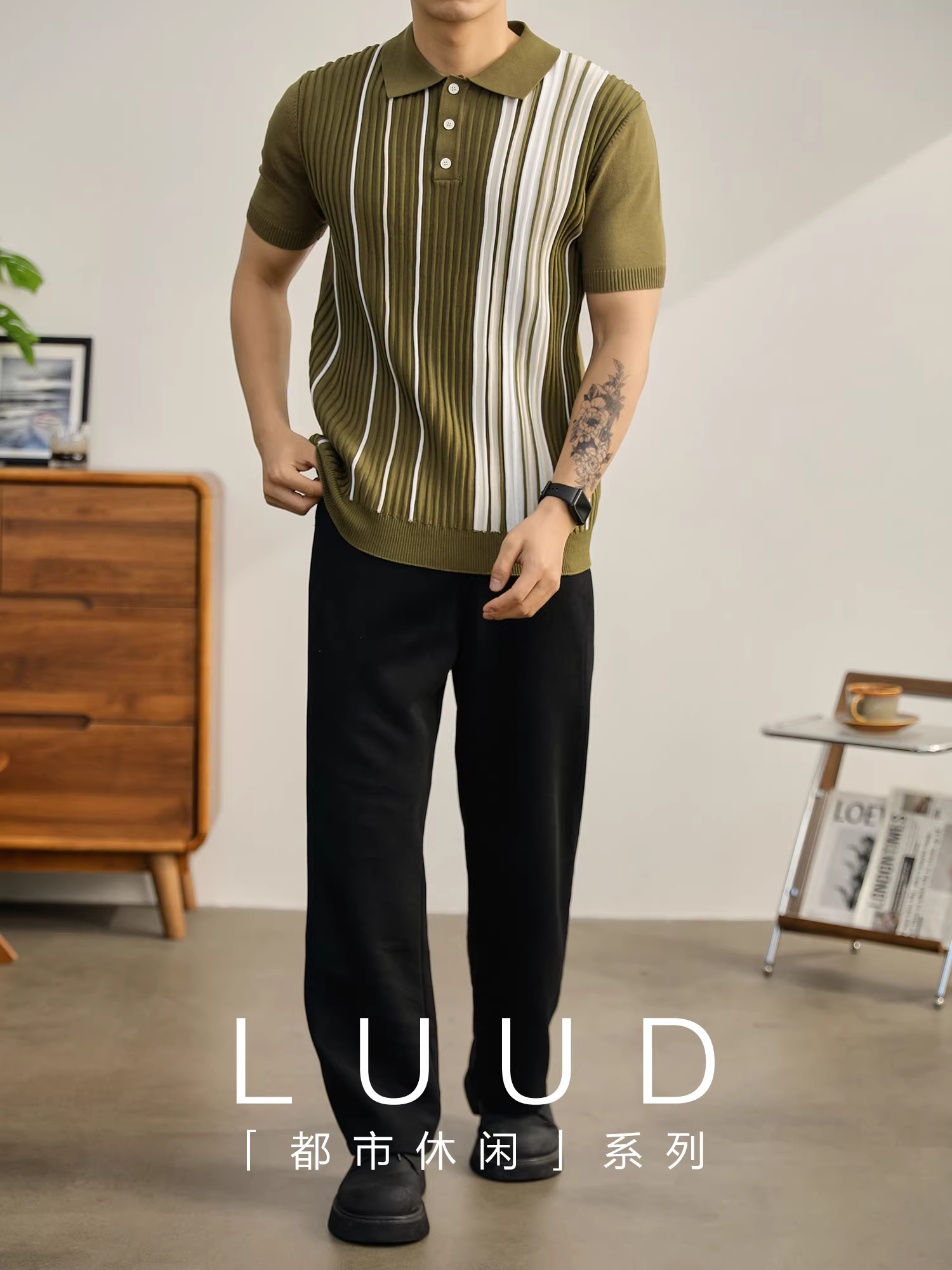 Áo polo nam màu xanh ô liu LUUD, kiểu dáng ôm body, tay ngắn, chất liệu thoáng khí, phối màu, chất liệu dệt kim sườn, thích hợp cho mùa hè