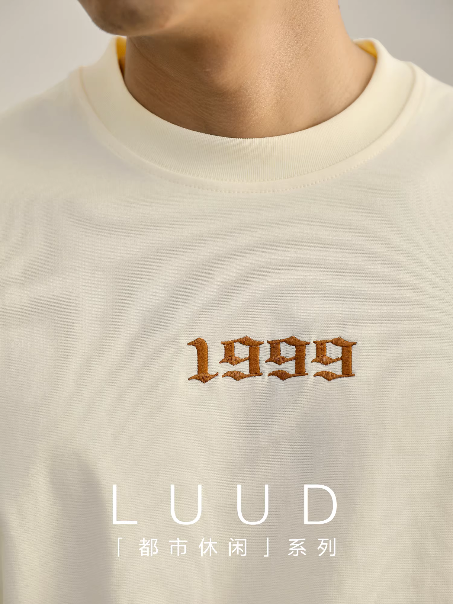 Ưu đãi đặc biệt: Áo thun nam tay ngắn cổ tròn thêu họa tiết đơn giản 1999, thời trang mùa hè chất liệu cotton, kiểu dáng hơi xuông vai.