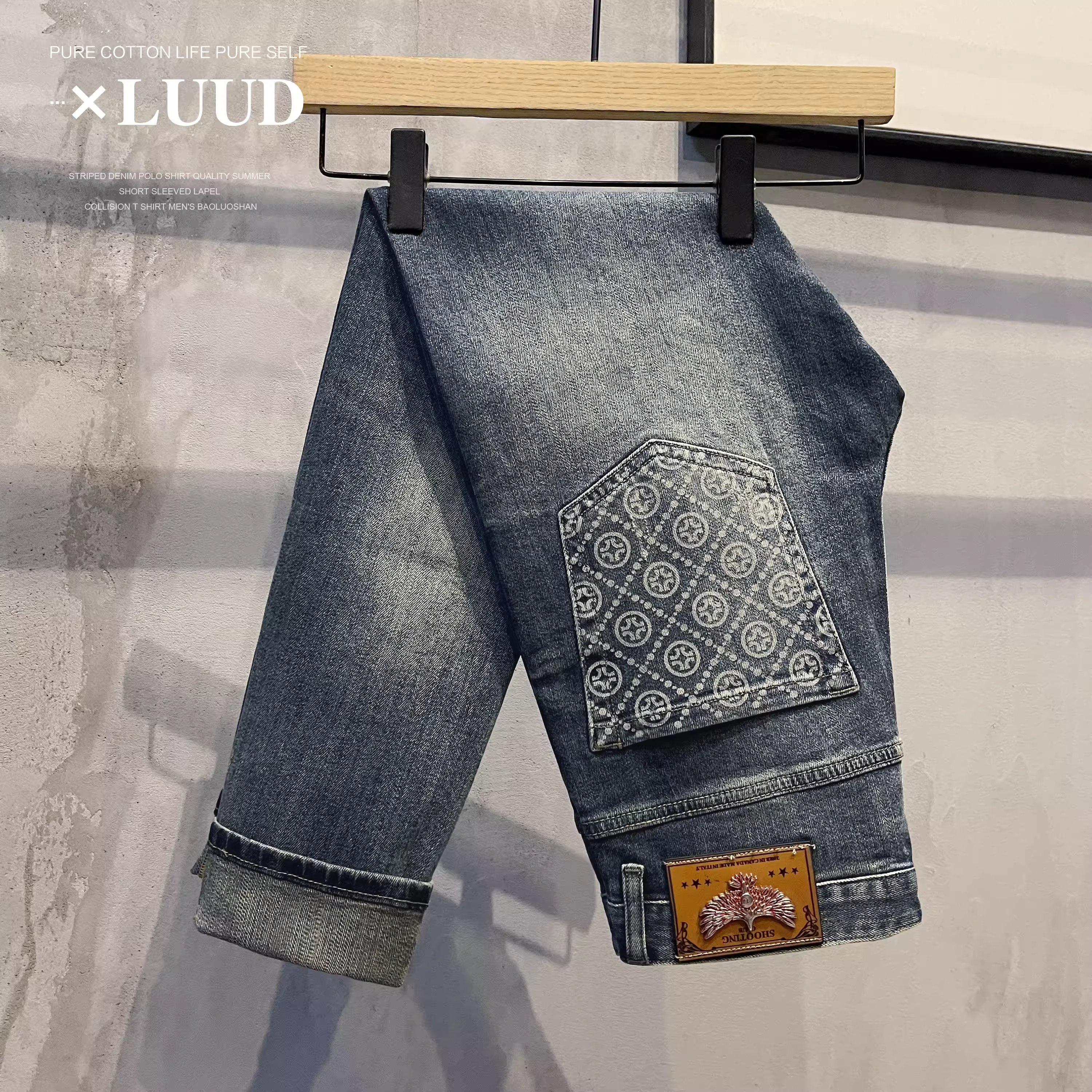 Quần jean nam LUUD kiểu Mỹ cổ điển, chất liệu washed, dáng ôm, dài.