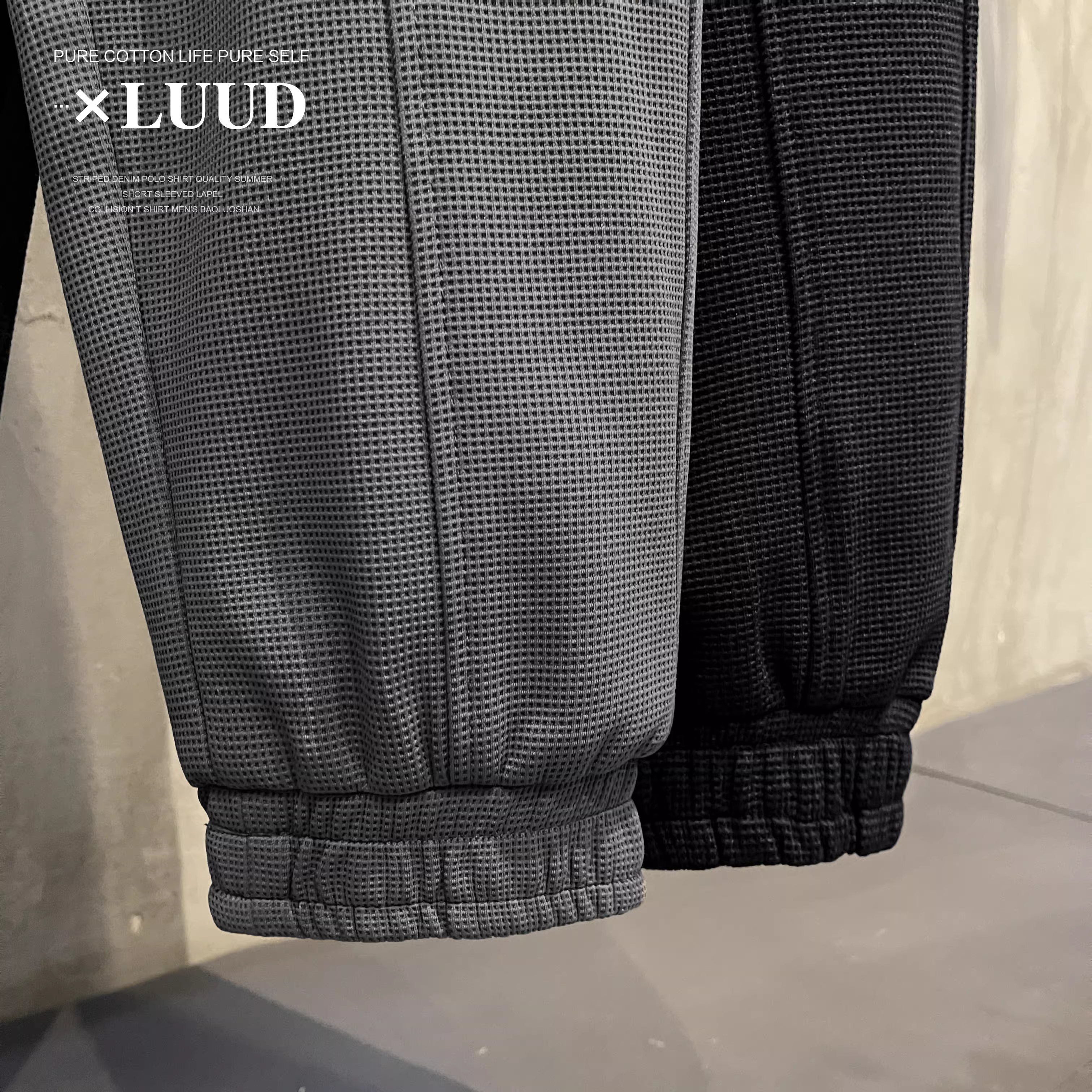 Quần jogger nam chất liệu waffle trơn màu, dáng thẳng, phong cách thường ngày, retro, chất liệu mềm mại, thoáng khí.