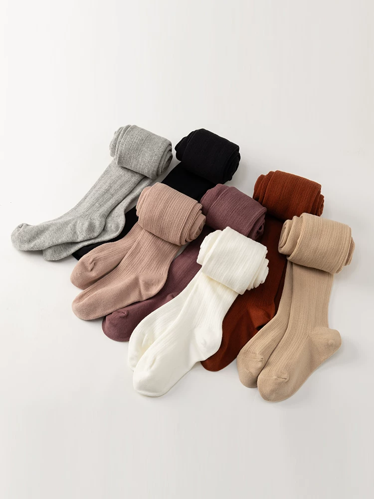 Quần áo trẻ em cho mùa xuân và mùa thu, quần legging tập nhảy thân thiện với làn da, tất dài cho bé gái, trẻ em cỡ vừa và lớn.