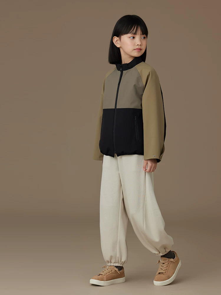Quần áo trẻ em quần thường ngày mùa xuân thu màu mơ, quần jogger dáng rộng đa năng cho bé trai và bé gái, cảm giác đơn giản và cao cấp.