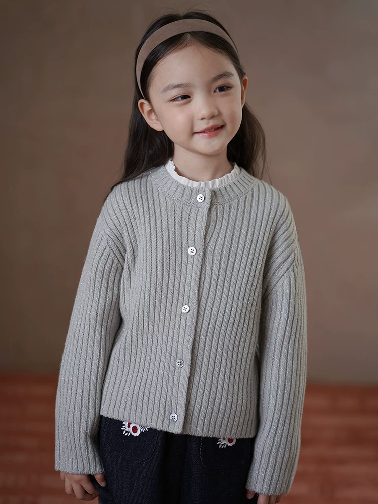 Quần áo trẻ em mùa thu đông Áo len trẻ em màu xám đơn giản đa năng áo dệt kim có gân áo bé gái phong cách Hàn Quốc mang lại cảm giác cao cấp