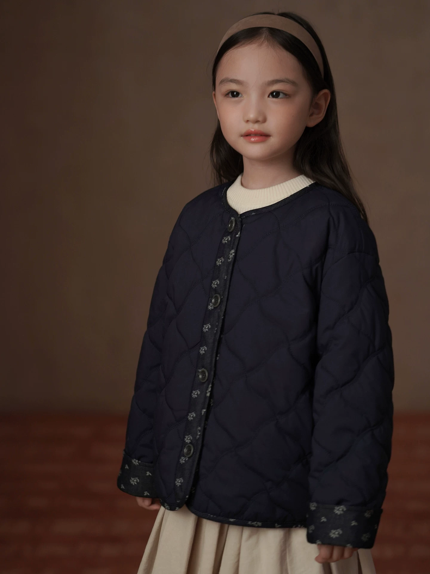 Quần áo trẻ em phong cách Hàn Quốc áo khoác chắp vá trẻ em denim top bé trai bé gái màu xanh hải quân áo khoác cotton mùa đông ấm áp