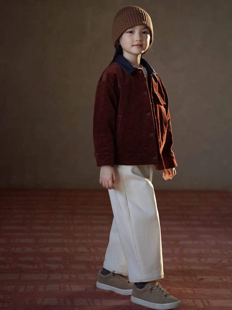 Quần áo trẻ em áo khoác vải nhung kiểu retro dành cho bé trai và bé gái, áo khoác cotton cho trẻ lớn, ấm áp cho mùa thu đông.