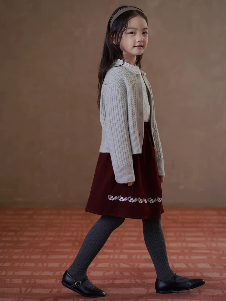 Váy nhung kẻ có thêu cho trẻ em, Váy cotton dài vừa phải cho bé gái, Quần áo mùa thu, Kiểu mới 25