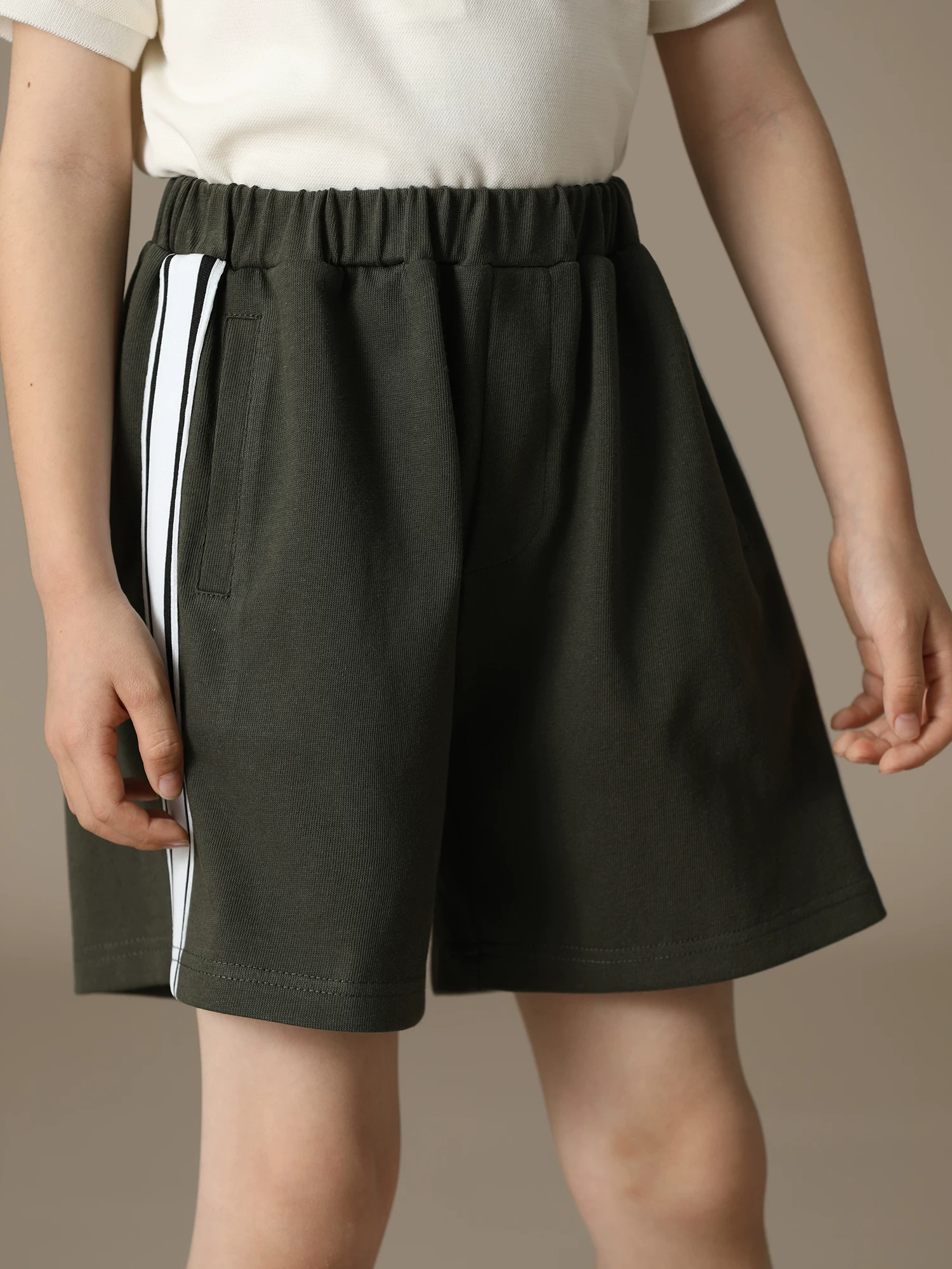 Quần áo trẻ em Hazi Mùa hè Quần short trẻ em bằng vải cotton mới dành cho trẻ lớn hơn Quần short đa năng thông thường Quần năm điểm Quần thể thao