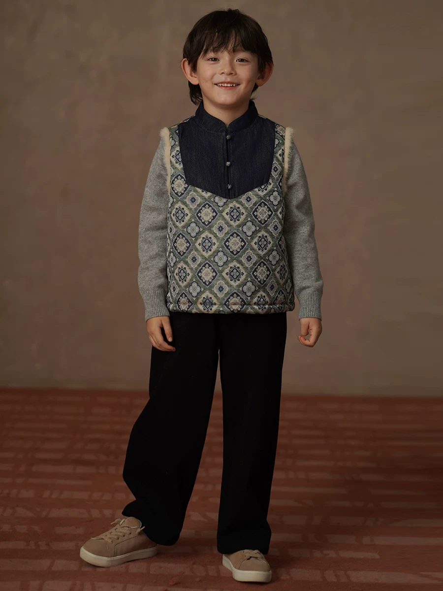 Quần áo mùa đông cho trẻ em Áo vest có đệm có đường khâu jacquard, quần áo cotton phong cách Trung Quốc mới cho bé trai và bé gái, trang phục năm mới mẫu mới