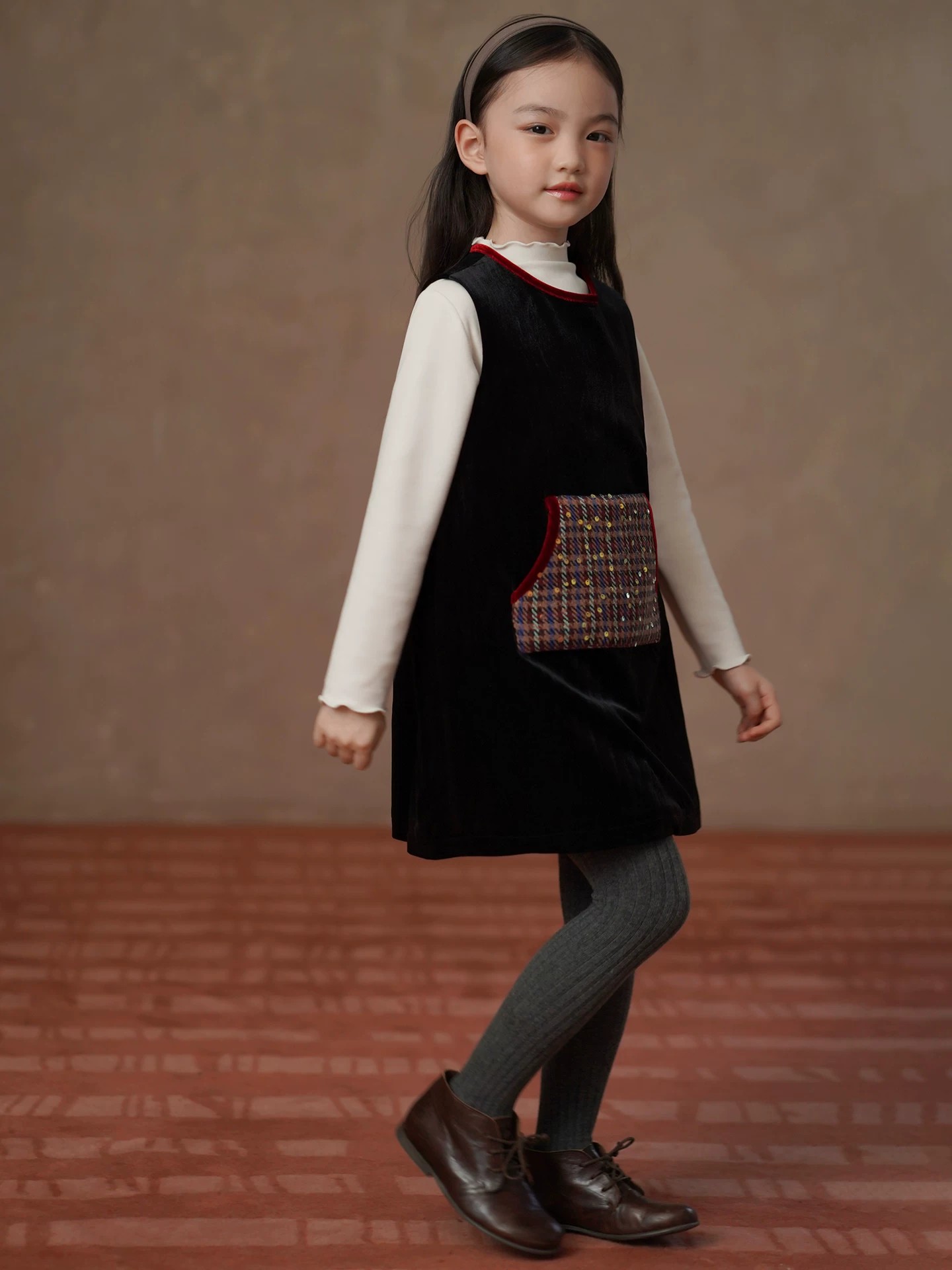 Váy nhung mùa đông cho trẻ em, váy vest kiểu tweed phối màu thời trang, váy dài trung bình có đệm bông cho bé gái