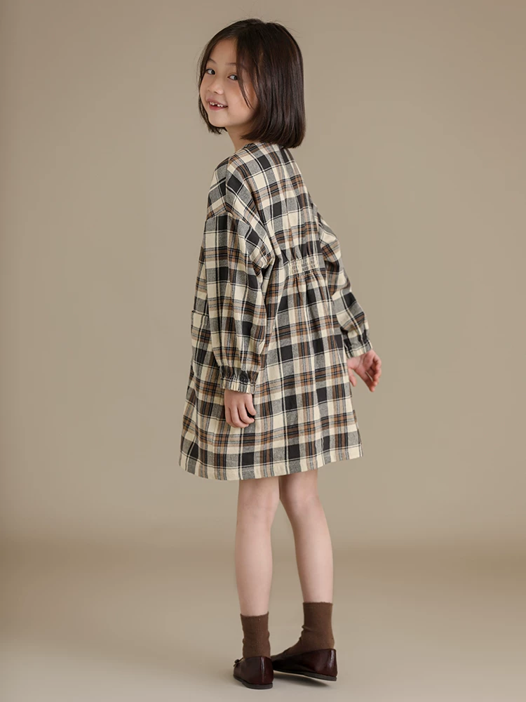 Hazi Quần Áo Trẻ Em Mùa Đông Hàng Mới Về Nữ Phong Cách Cha Mẹ-Con Cotton Nguyên Chất Thường Ngày Retro Dài Tay Cho Bé Áo Sơ Mi Kẻ Sọc đầm