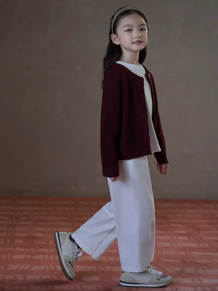 Quần ống thẳng cho trẻ em mùa xuân thu, thân thiện với làn da, toàn cotton, quần dài màu trắng cho bé trai và bé gái, quần thường ngày cho trẻ lớn.