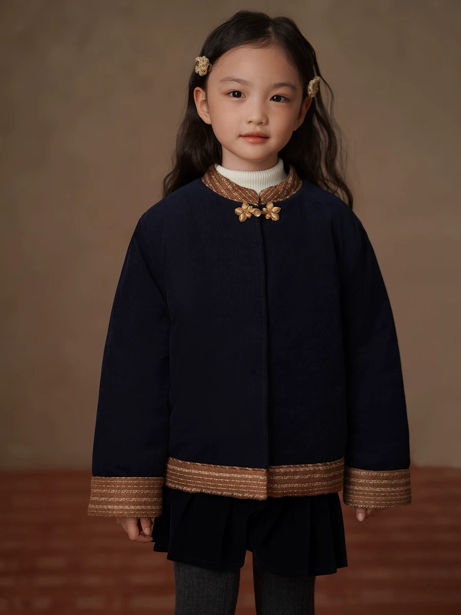 Áo khoác mùa đông cho trẻ em màu xanh hải quân, áo khoác cotton dày dặn và ấm áp bằng vải nhung kẻ cho bé gái, áo kiểu Trung Quốc mới.