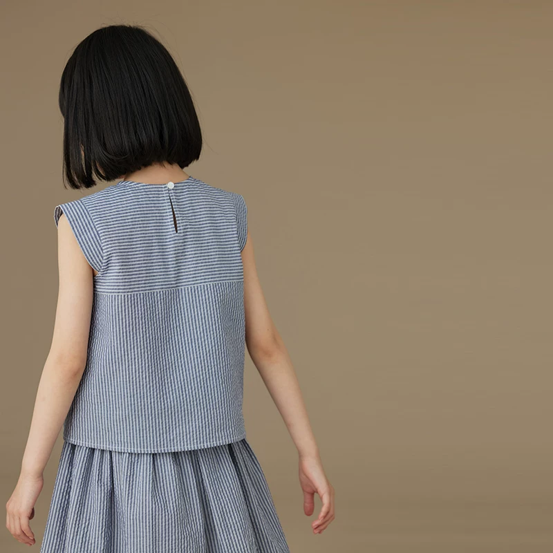 Bộ quần áo mùa hè cho trẻ em: áo sơ mi và váy sọc cotton thoáng khí cho bé gái, trang phục mùa hè hai mảnh cho bé gái lớn hơn.