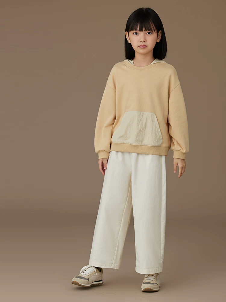 Quần áo trẻ em quần âu màu trắng nhạt cho mùa xuân và mùa thu, quần dài cotton thân thiện với làn da cho bé trai và bé gái, quần ống thẳng sành điệu.