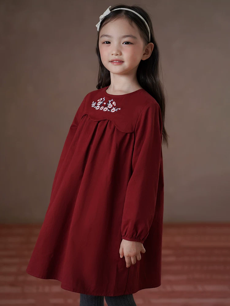 Quần áo trẻ em Hazi Váy trẻ em mùa xuân thu Váy dài vừa phải thêu cổ điển bằng vải cotton màu đỏ Quần áo mùa thu cho bé gái 2025 Phong cách mới
