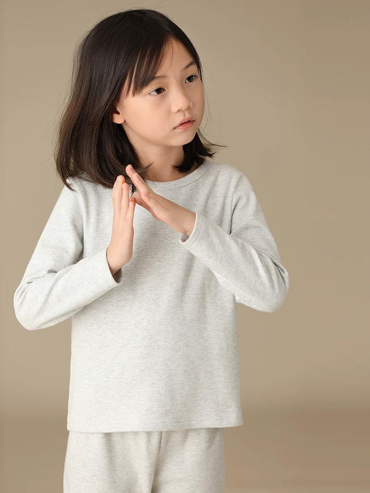 Quần áo trẻ em Hazi Sản phẩm mới mùa đông Áo dài tay cổ tròn dành cho cha mẹ và con gái Bộ đồ lót ấm áp thân thiện với làn da mềm mại