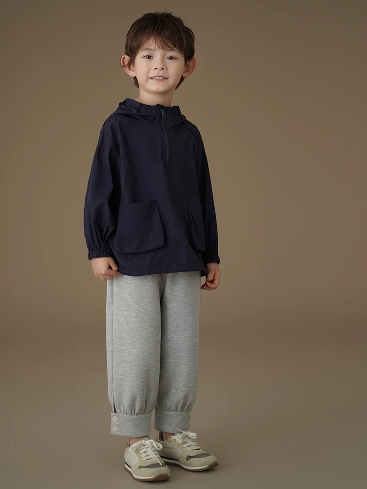 Quần thể thao xuân thu cho bé trai và bé gái, lưng thun, thoải mái, đa năng, quần jogger thông thường, quần thể thao trẻ em.
