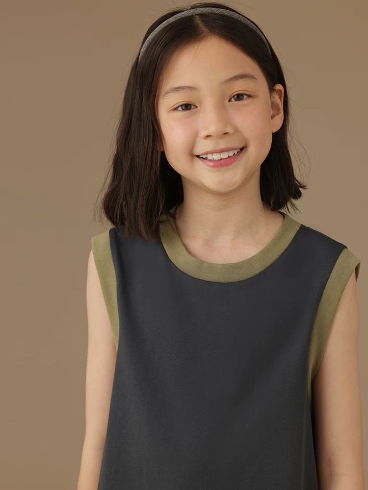 Váy vest màu xanh hải quân cho trẻ em, váy cotton mùa hè mới, đa năng, kiểu dáng cao cấp dành cho bé gái.