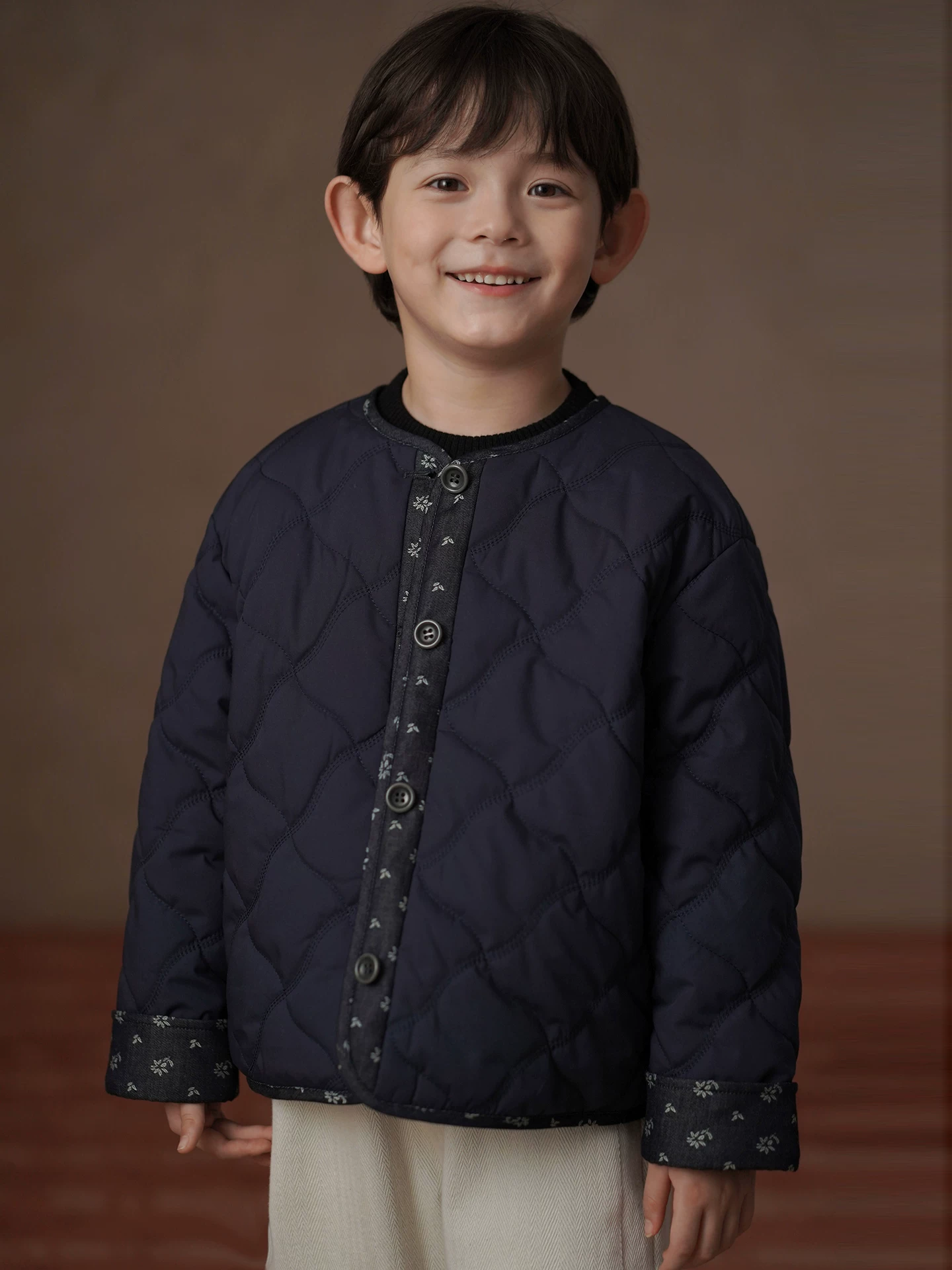 Quần áo trẻ em phong cách Hàn Quốc áo khoác chắp vá trẻ em denim top bé trai bé gái màu xanh hải quân áo khoác cotton mùa đông ấm áp