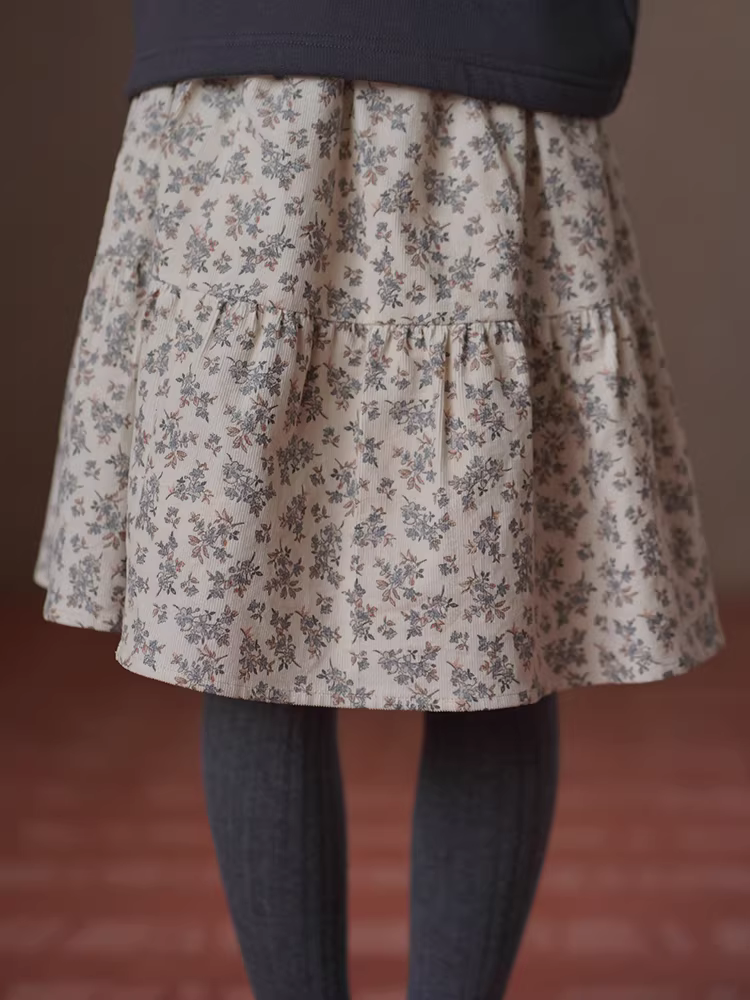 Quần áo trẻ em, váy nửa thân, váy nhung hoa văn đồng quê, váy chữ A cho bé gái, váy ngắn lót lông cừu giữ ấm mùa đông.