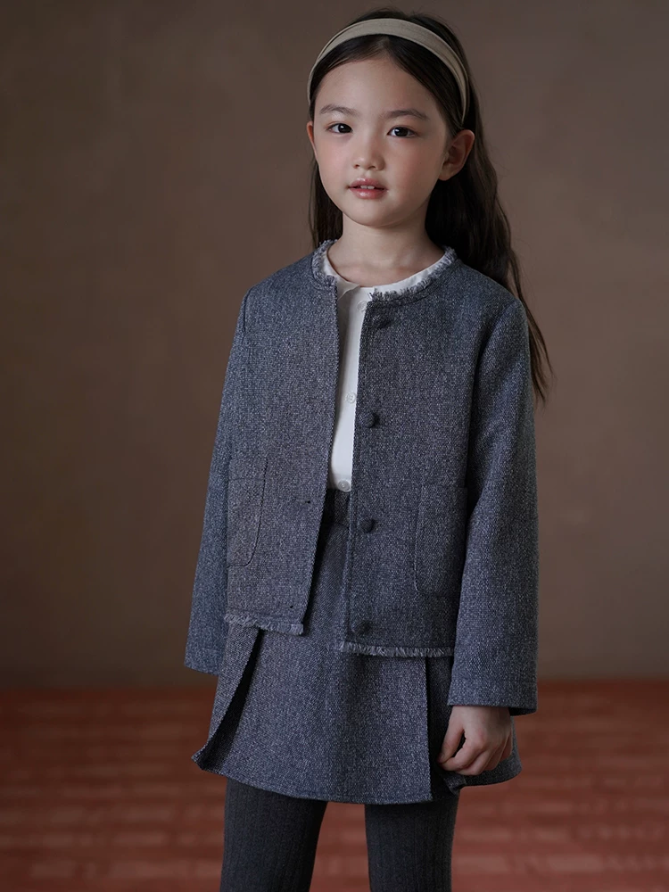Áo khoác trẻ em xuân thu, áo khoác trẻ em đơn giản cao cấp, áo blazer bé gái kiểu mới mùa thu