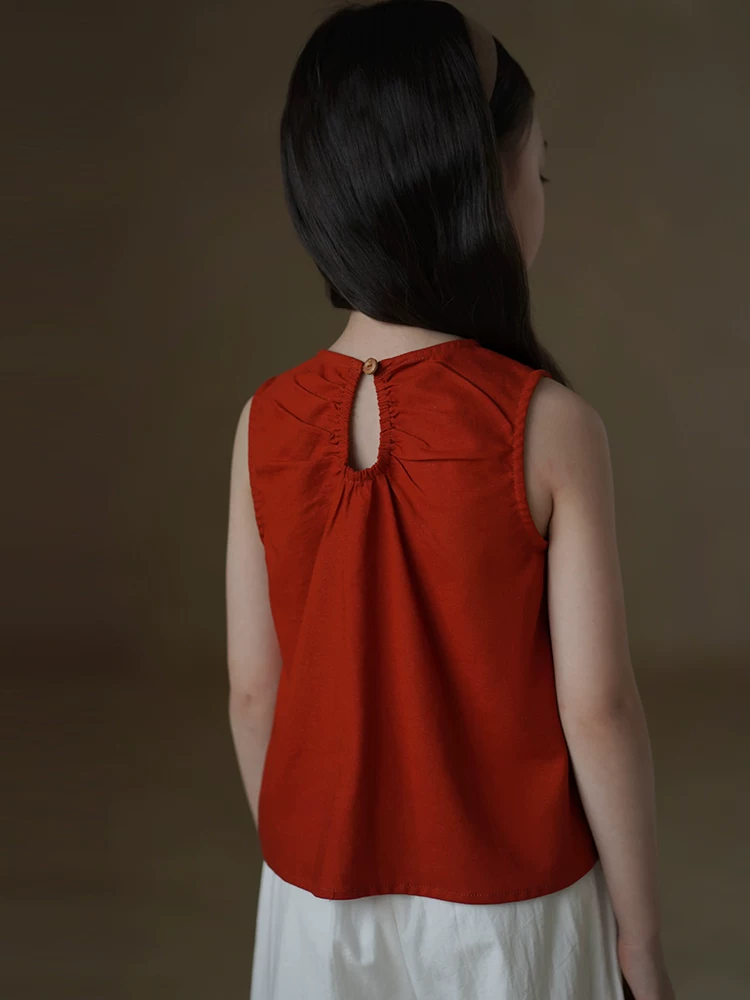 Quần áo trẻ em mùa hè mỏng áo vest màu đỏ áo dáng rộng giản dị áo sơ mi bé gái áo lót bé gái