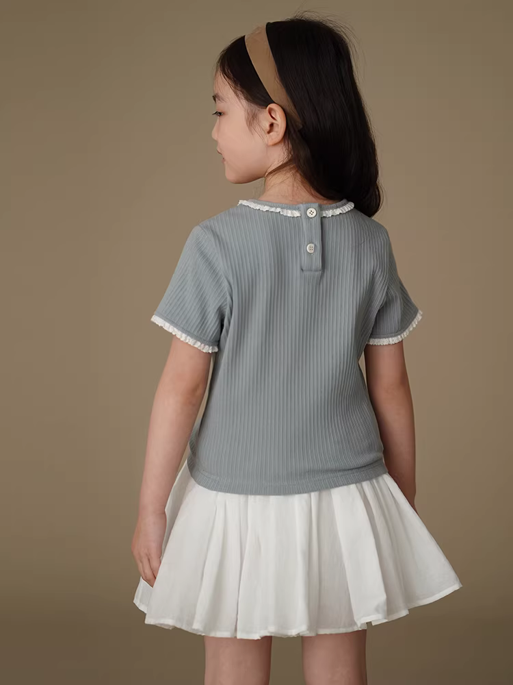 Áo dệt kim mùa hè cho bé gái, áo thun ngắn tay ôm dáng đa năng cho trẻ lớn, trang phục mùa hè sành điệu.