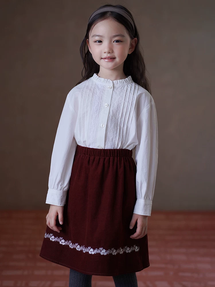 Quần áo trẻ em cho mùa xuân và mùa thu, áo ren nghệ thuật kiểu Pháp cho bé gái, áo trắng, áo cotton thân thiện với làn da cho trẻ lớn.