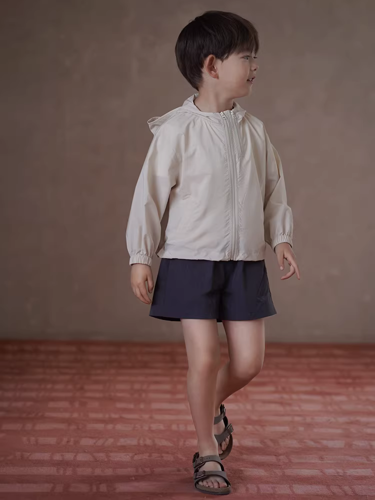 Quần thể thao trẻ em mùa hè quần mỏng dáng rộng quần short thông thường cho bé trai bé gái quần short nhanh khô cho trẻ lớn hơn