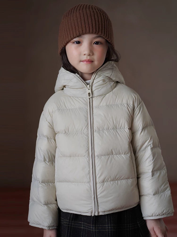 Áo khoác phao nhẹ màu trơn cho bé trai và bé gái có mũ trùm đầu, đa năng, thích hợp cho mùa đông đầu năm.