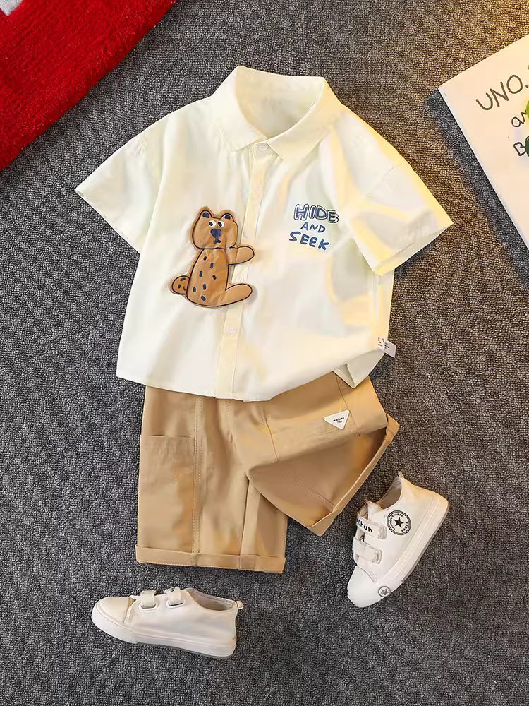 Bộ đồ hè bé trai 2025 kiểu mới, áo sơ mi bé trai mùa hè, phong cách trẻ trung và lịch lãm, bộ hai mảnh, phong cách mùa hè trẻ em