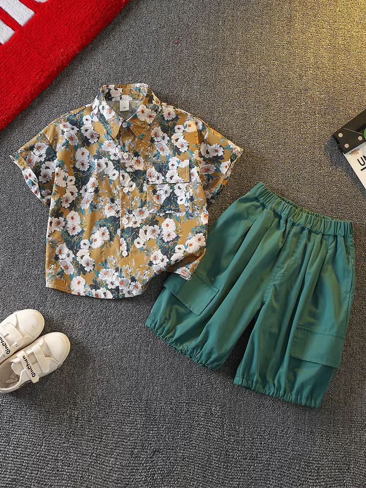 Bộ đồ trẻ em trai mùa hè 2025 kiểu mới áo thun cá tính thời trang đường phố áo ngắn tay