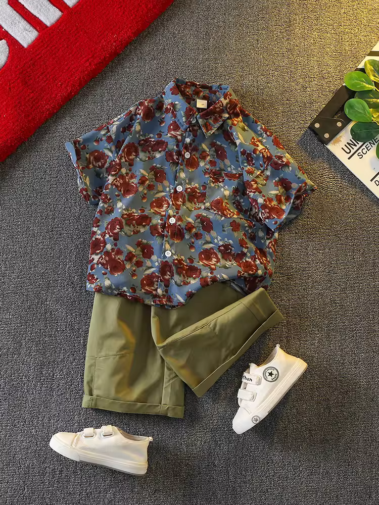 Áo sơ mi ngắn tay họa tiết hoa phong cách cổ điển Hồng Kông dành cho trẻ em trong kỳ nghỉ hè dành cho bé trai, áo sơ mi họa tiết hoa mát mẻ và sành điệu cho bãi biển