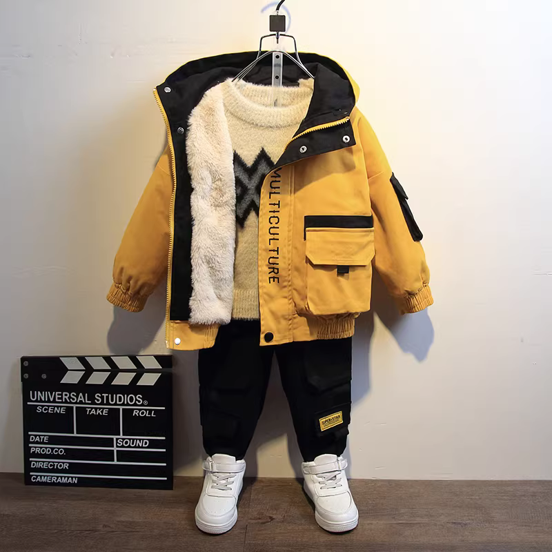 Quần áo trẻ em bộ đồ dày lót lông cừu cho bé trai kiểu dáng thời trang 2025 trang phục mùa đông mới cho bé mùa thu đông phiên bản Hàn Quốc xu hướng thời trang trẻ em