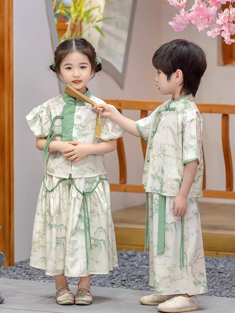 Trang phục Hanfu cho trẻ em, trang phục Đường phong cách Trung Hoa cho bé trai, trang phục cổ xưa cho bé gái, trang phục biểu diễn văn hóa truyền thống Trung Quốc kiểu Trung Hoa mùa hè cho bé trai ngày 1 tháng 6.