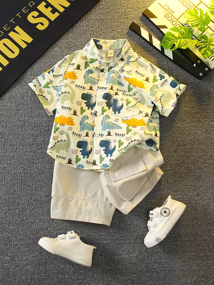 Trang phục mùa hè cho bé trai 2025, áo sơ mi ngắn tay thời thượng, nổi tiếng trên mạng, quần áo trẻ em mát mẻ và sành điệu