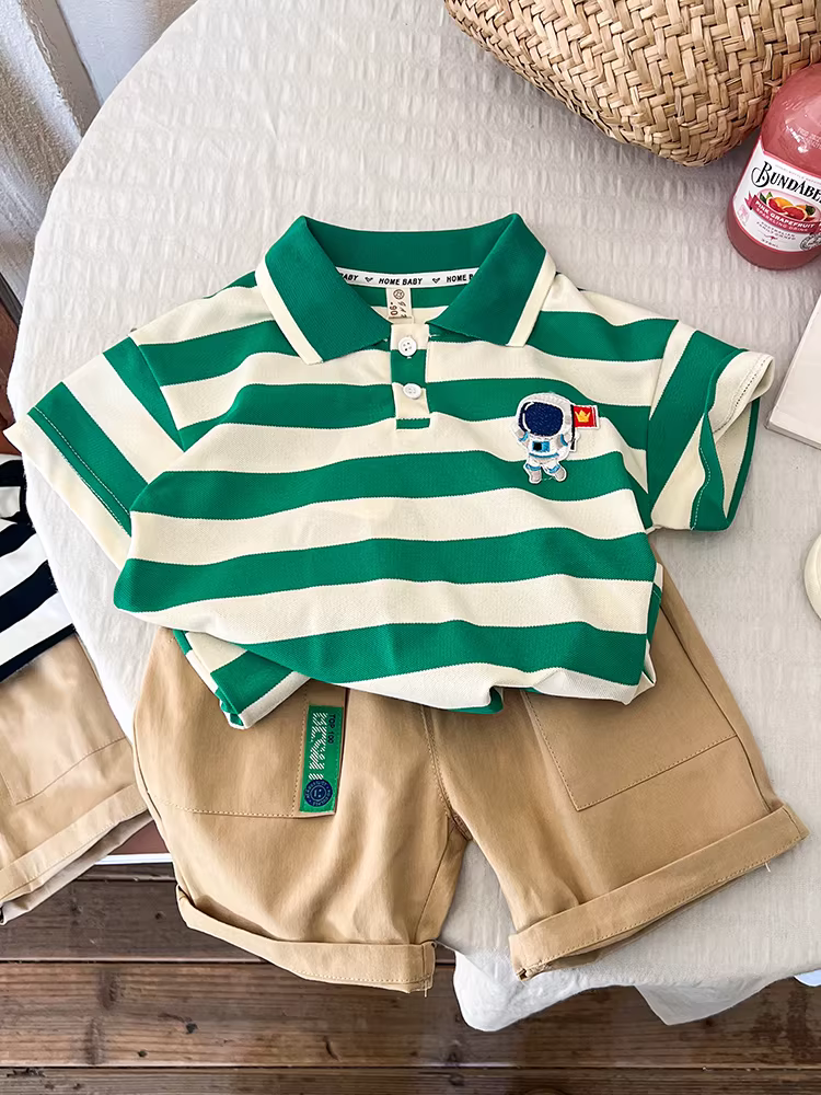 Bộ trang phục hè cho bé trai 2025, quần áo trẻ em hè mới, thời trang trẻ em, áo polo ngắn tay thời thượng, hợp xu hướng