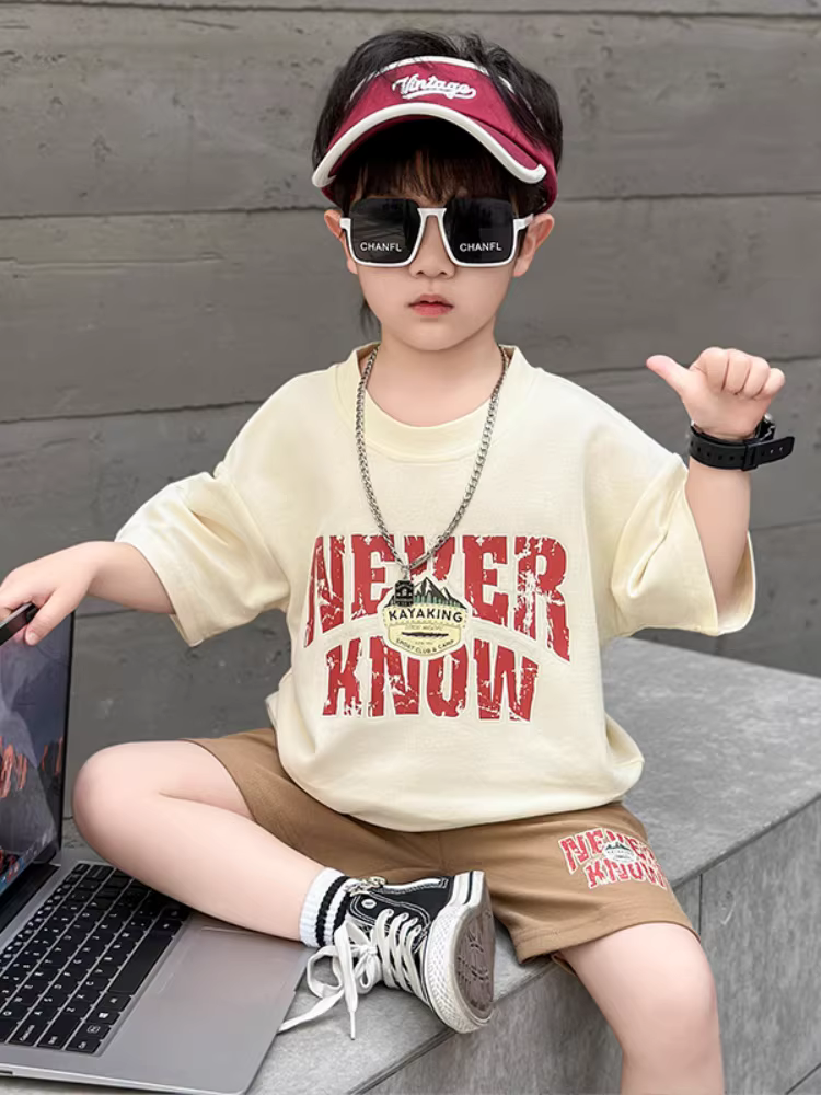 Quần áo trẻ em, trang phục mùa hè cho bé trai, kiểu dáng thời trang mới năm 2025, dành cho trẻ từ 3-5 tuổi, quần áo mỏng ngắn tay mùa hè.