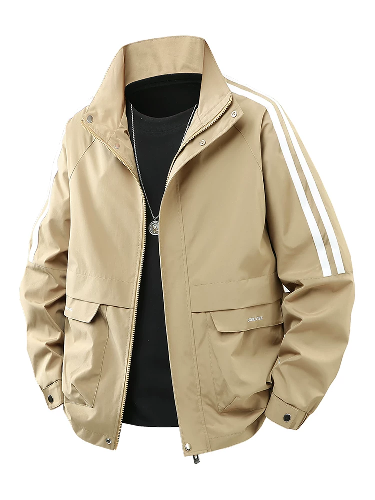 Áo khoác nam kiểu Mỹ cổ đứng ba sọc của Jeanswest, áo khoác thời trang cao cấp mới cho mùa xuân thu.