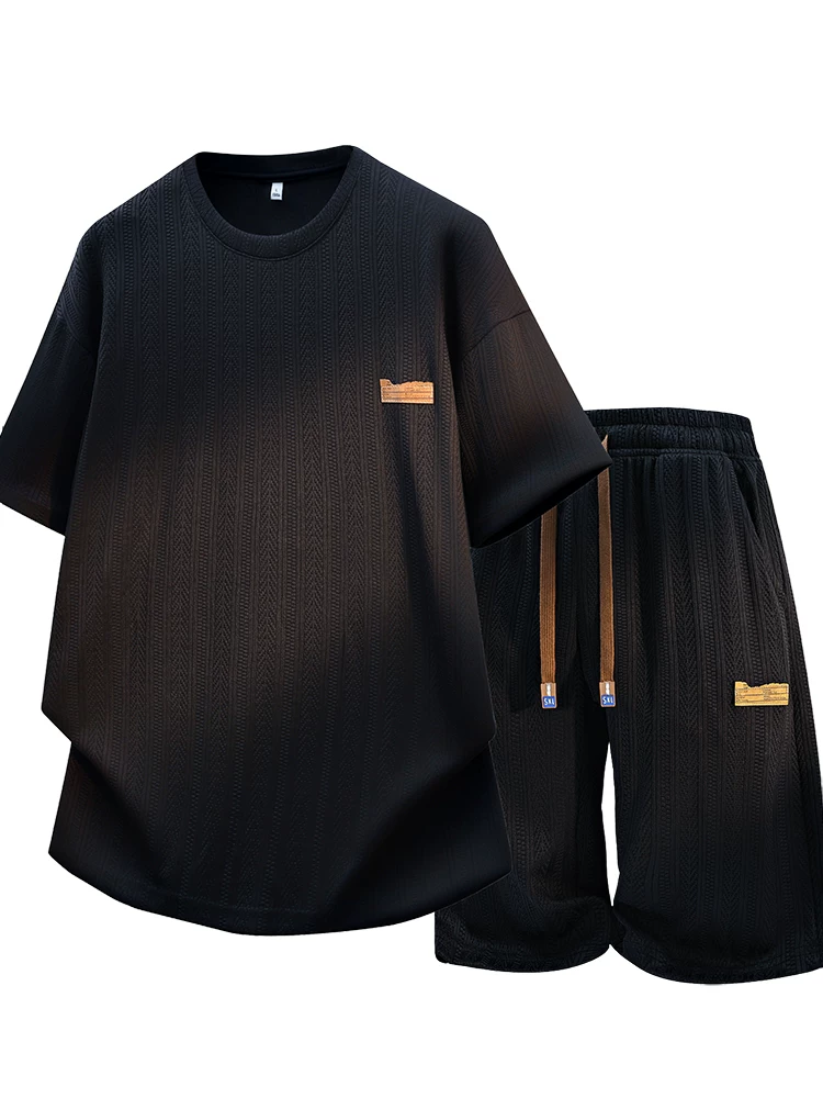 Bộ đồ nam Jeanswest kiểu Mỹ, chất liệu có vân, dáng rộng, cổ tròn, tay ngắn, thời trang cao cấp mùa hè, bộ hai món.