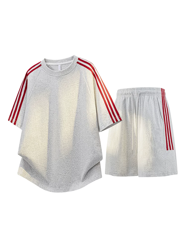 Bộ đồ thể thao nam Jeanswest kiểu Mỹ ba sọc cổ tròn tay ngắn, bộ hai mảnh mùa hè cao cấp, rộng rãi, thoải mái.