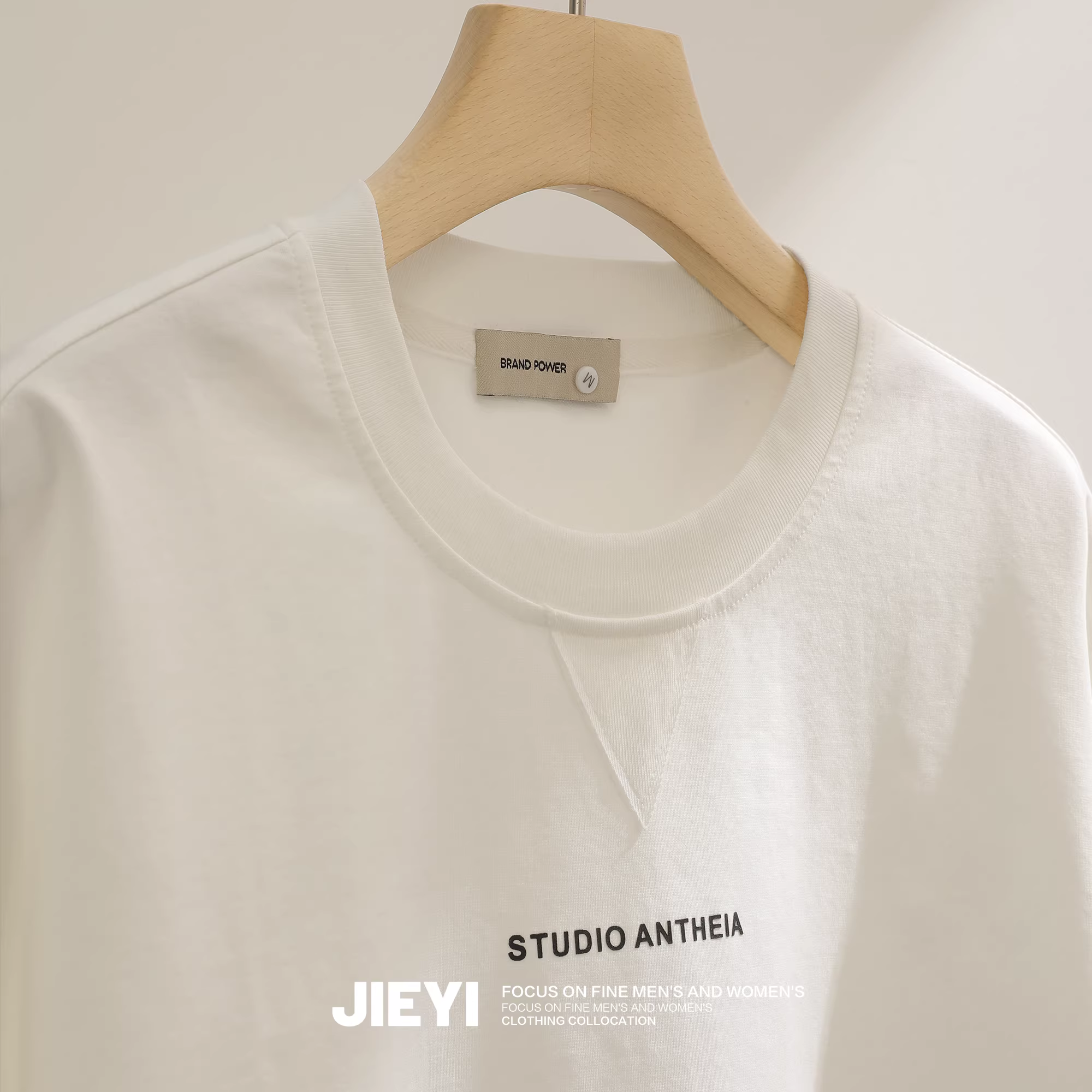 Áo sơ mi ngắn tay hình tam giác tươi mới và hợp thời trang của JIEYI, thoáng khí và thấm hút ẩm, áo kiểu Hàn Quốc giản dị mùa hè dành cho nam