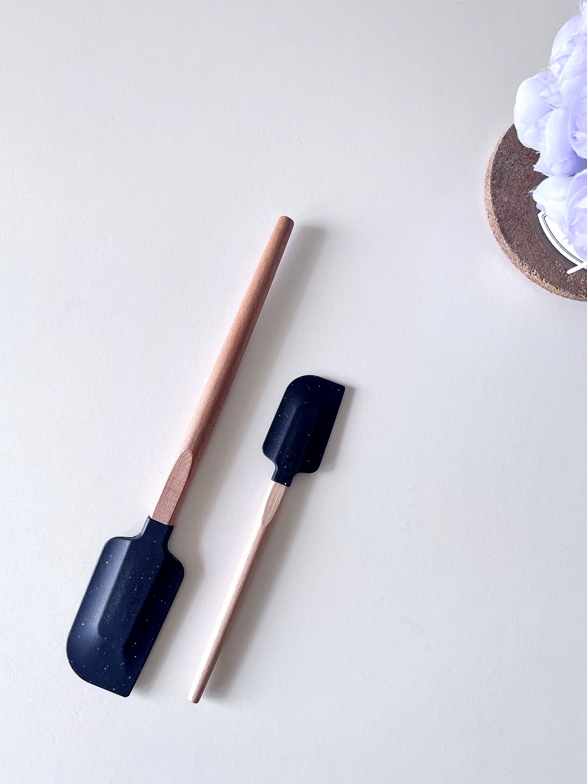 Xuất khẩu sang Hoa Kỳ, thìa silicon, thìa mềm gia dụng, thìa chịu nhiệt cao gia dụng dùng để trộn bột, kem, dụng cụ làm bánh và thìa.