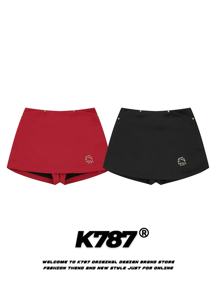 Quần short nữ K787 kiểu hot girl, màu đỏ, giả chân váy, cạp cao, phong cách đường phố Mỹ, thể thao, mùa hè 2025